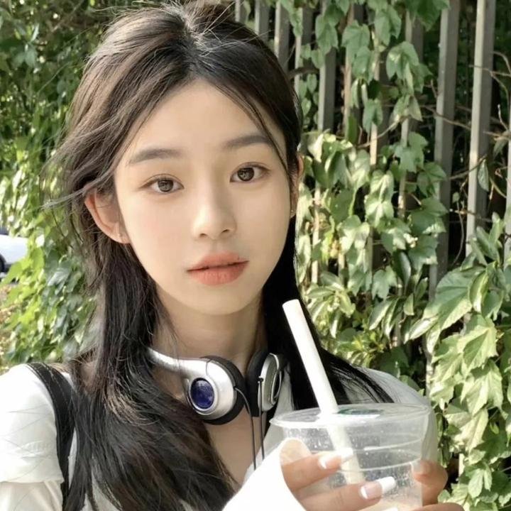 尤物争春